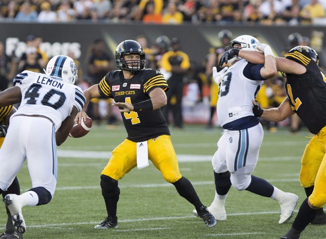The Saskatchewan Roughriders have signed quarterback Zach Collaros to a new contract for the 2018 season, the CFL team said Friday in a release.