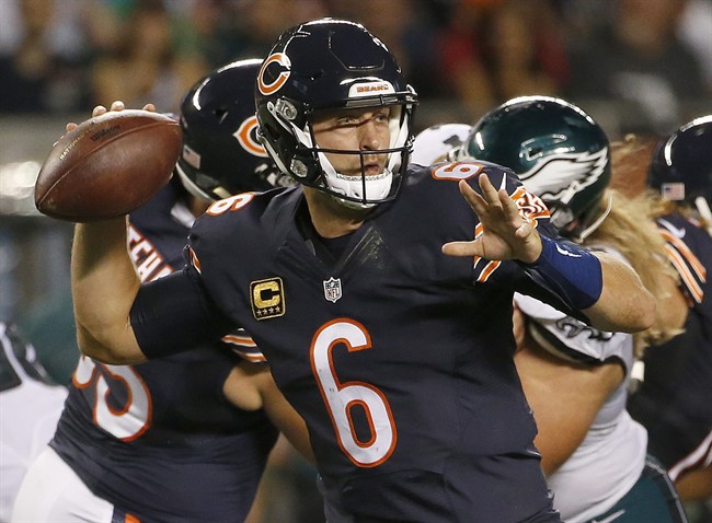 Chicago Bears quarterback Jay Cutler (6) throws a pass during the first half of an NFL football game against the Philadelphia Eagles, Monday, Sept. 19, 2016, in Chicago.