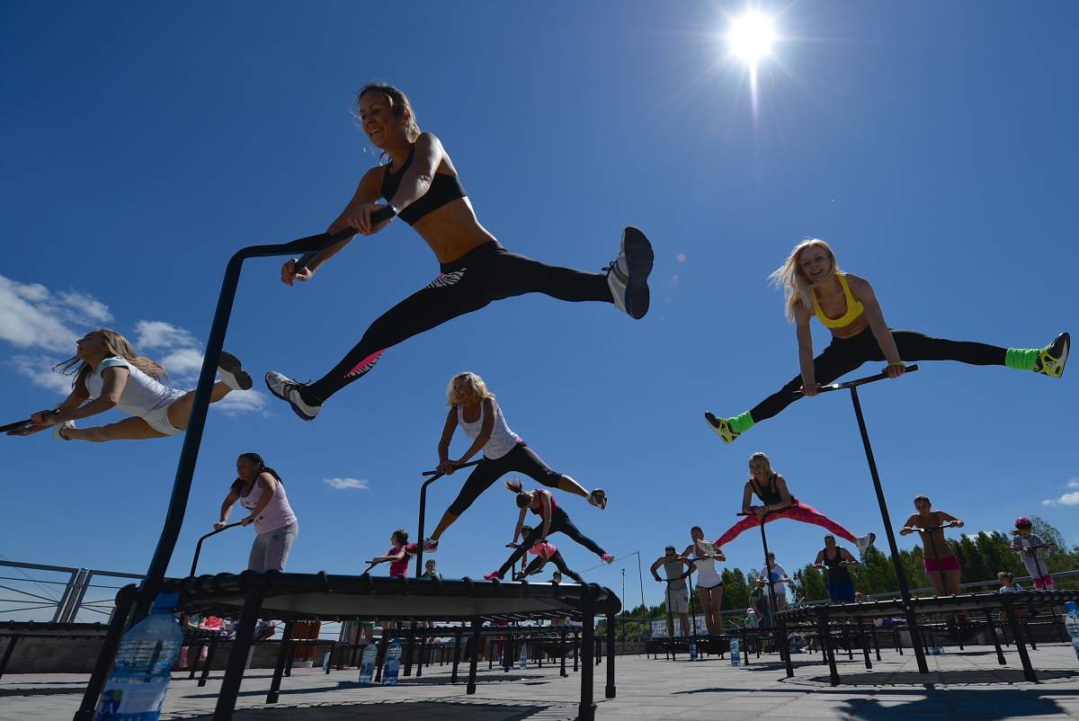 New research out of the American Council on Exercise – or ACE – suggests that a standard trampoline workout could help you burn up to 11 calories a minute.
