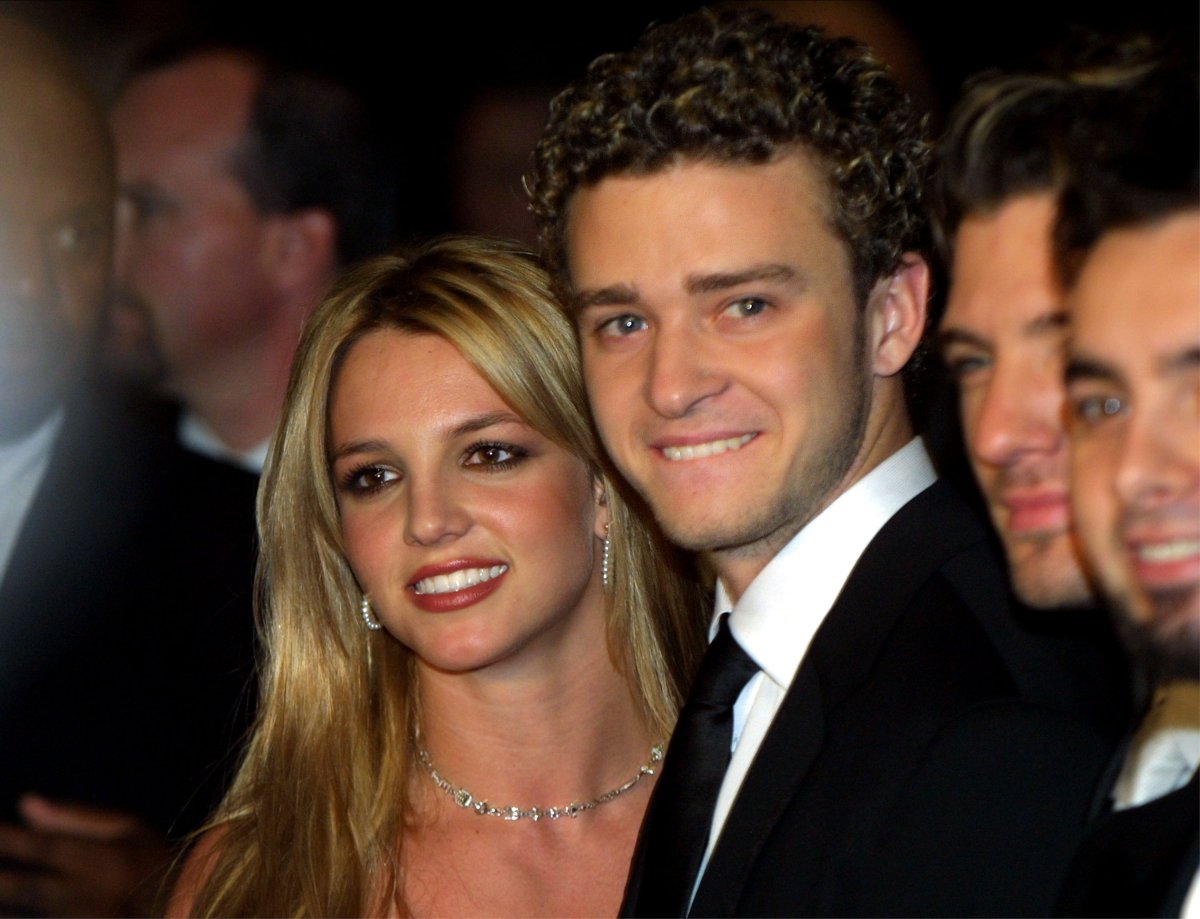 Singer Britney Spears and Justin Timberlake from the band N'sync, arrive at Clive Davis'' pre-grammy awards gala February 26, 2002 in Beverly Hills, CA. 