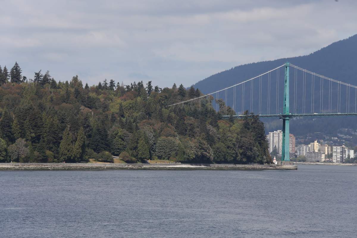 Vancouver seawall Lions Gate bridge Stanley Park