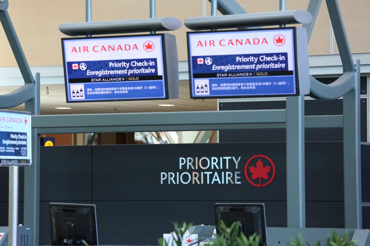 Vancouver International Airport YVR Air Canada check-in