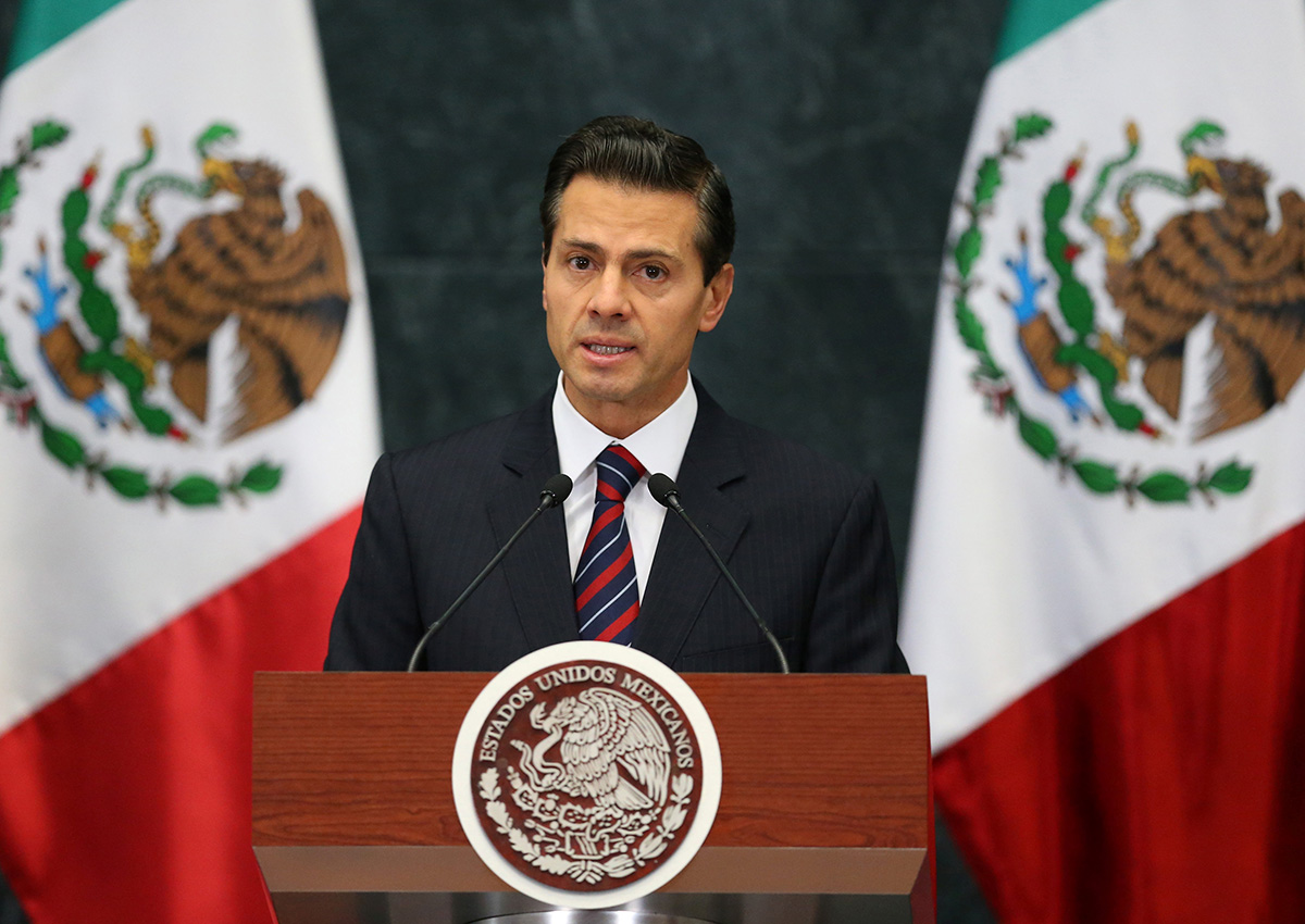 Mexico's President Enrique Pena Nieto delivers a speech to the media to announce new cabinet members at Los Pinos presidential residence in Mexico City, Mexico, September 7, 2016. 