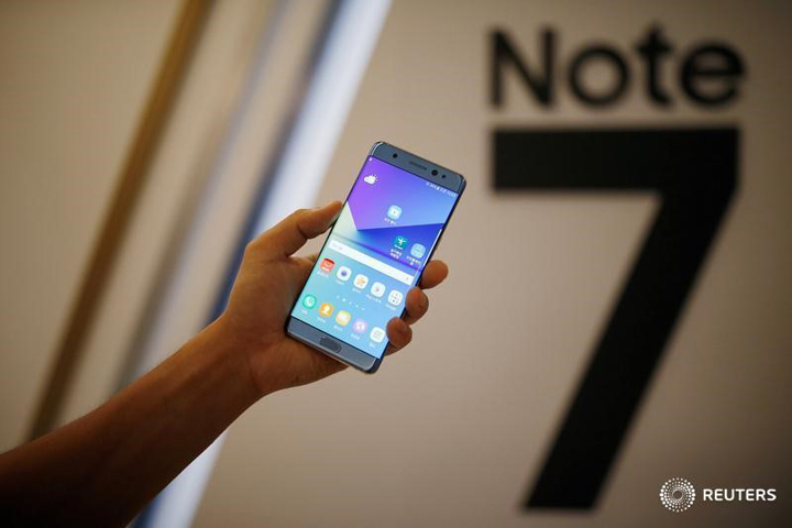 Samsung Electronics recalled all of its Galaxy Note 7 smartphones on Friday after finding batteries of some of the flagship gadgets exploded or caught fire.
