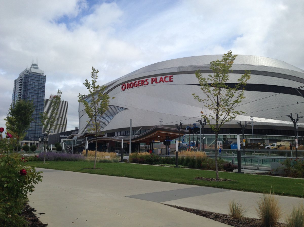 Edmonton's new Rogers Place arena garners praise for its iconic design