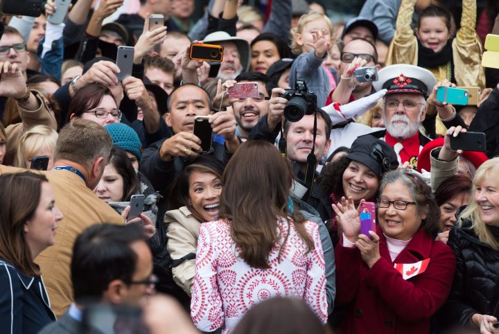 Britain’s Kate, the Duchess of Cambridge, is greeted by hundreds of fans as she arrives in Vancouver for planned events on Sunday, Sept. 25, 2016.