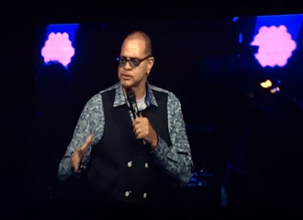 Sinbad entertaining the crowd at the David Foster Foundation Gala and Concert Saturday.
