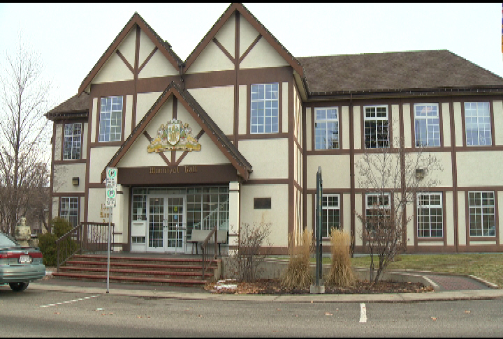 Summerland wants its own school board after recent school closure attempts - image