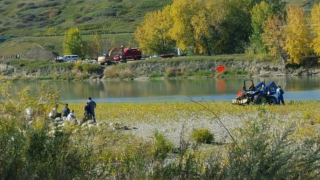 Emergency crews on scene looking for missing man at the MD of Taber Park.  Sept. 25, 2016.