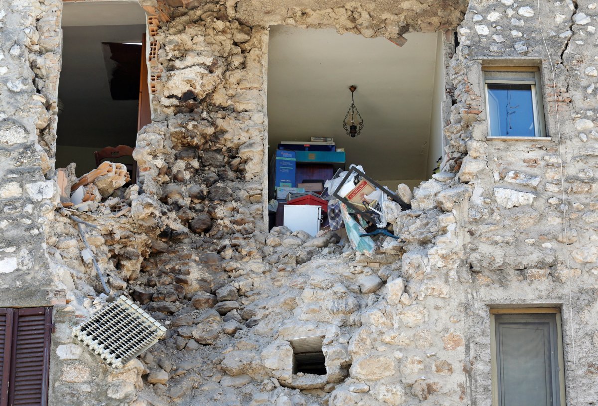 A damaged house is seen following an earthquake in Norcia, Italy, October 30, 2016. 