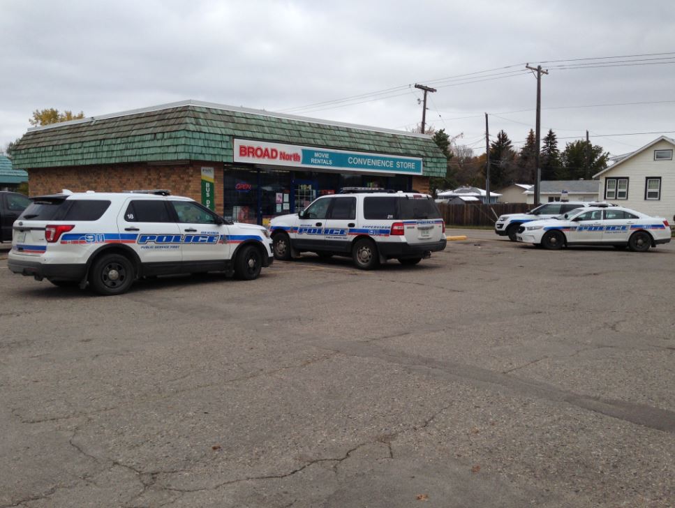 Police arrive at the  190 Block of Broad Street North for a report of a robbery. 