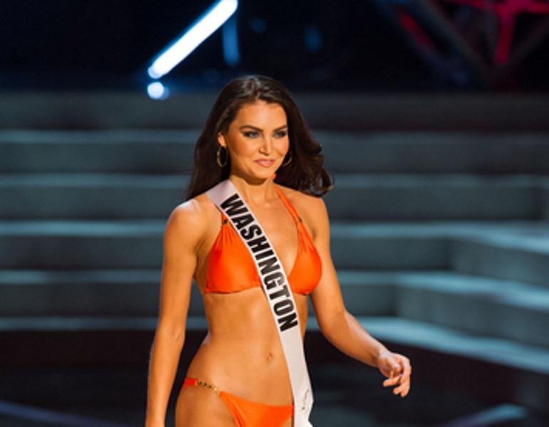 Cassie Searles, who was Miss Washington 2013 and a contestant in the Miss USA pageant, accused Trump of assault.