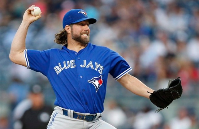 Blue Jays knuckleballer R.A. Dickey feels great after off-season knee  surgery