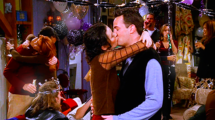 10 best on-screen New Year’s Eve kisses - image
