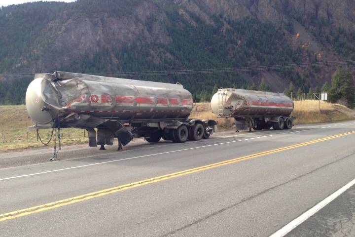 A single vehicle accident on Highway 3 involving a fuel truck has spilled 10,000 litres of diesel fuel, according to the provincial Environment Ministry.