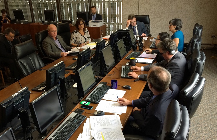 Several city councillors want a decision on Winnipeg's new garbage plan, delayed.