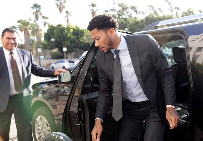 Derrick Rose arrives at Federal Court in Los Angeles, Tuesday, Oct. 18, 2016. 