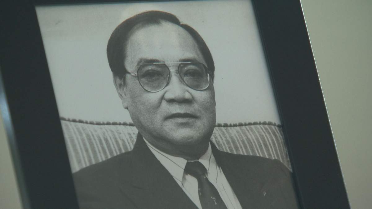 Memorial service held for exiled prince who died in Innisfail - image