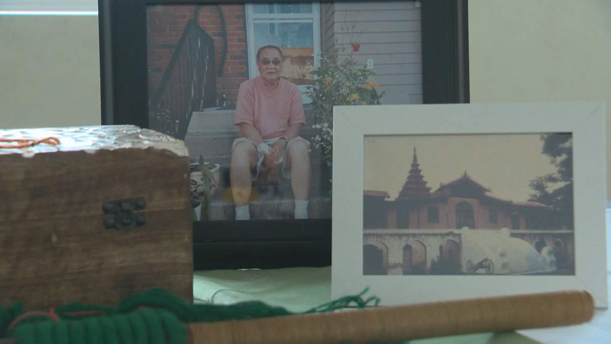 Memorial service held for exiled prince who died in Innisfail - image