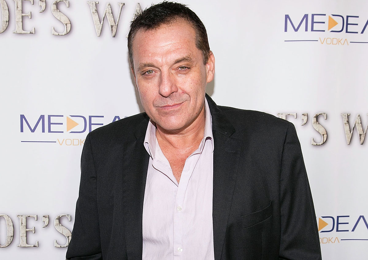  Tom Sizemore arrives to the premiere of "Joe's War" at Harmony Gold on November 5, 2015 in Los Angeles, California.