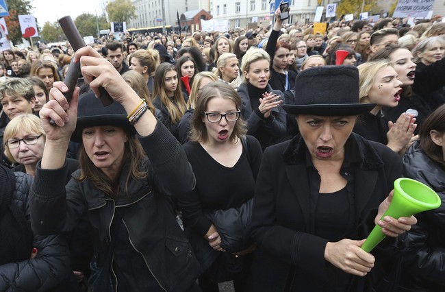 A proposed total ban on abortions in Poland, which prompted large protests, has been shot down.
