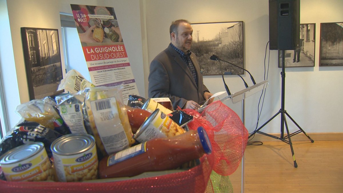 Sud-Ouest borough mayor Benoit Dorais announces the launch of their first ever food drive campaign. Monday, November 14, 2016.