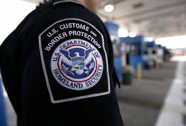 A U.S. Customs and Border Protection officer pictured in this September 20, 2005 file photo.