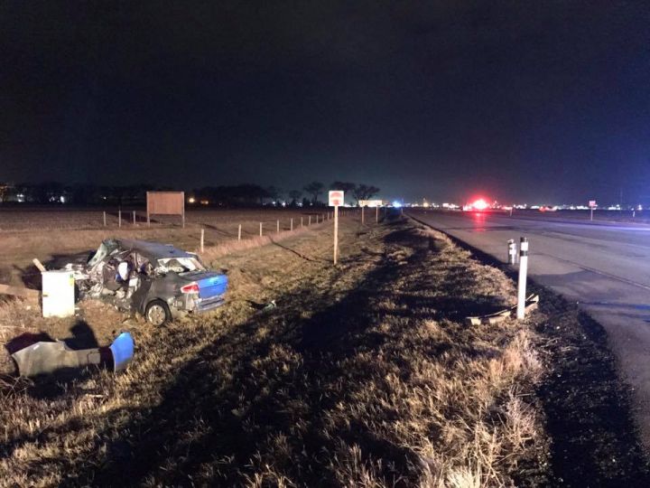 Mounties investigate after a crash on Highway 3 leaves a Coaldale, Alta. man dead. Nov. 28, 2016.