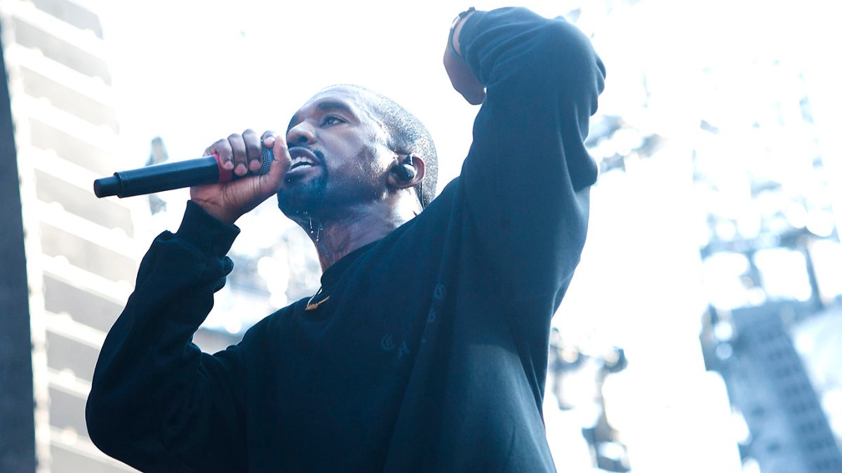 Kanye West at the Magnificent Coloring Day Festival at Comiskey Park in Chicago, Illinois, September 24, 2016.