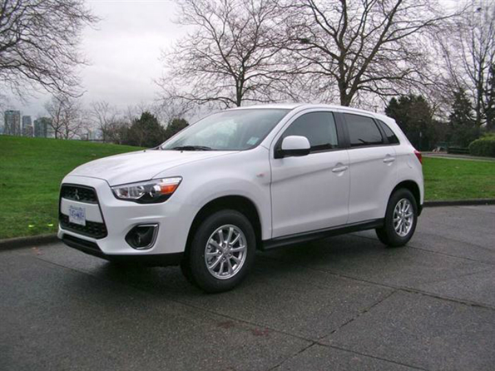 Regina police are looking for a white 2013 Mitsubishi RVR stolen from 13th Avenue with a baby inside. 