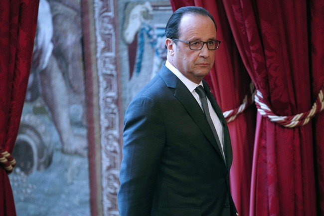 French President Francois Hollande arrives to make a statement following the results of the presidential election in the United States of America, Wednesday, Nov. 9, 2016 in Paris.(Yoan Valat, Pool via AP).