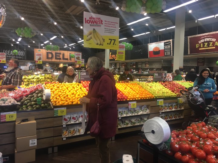 B.C. based grocery giant SaveOnFoods sets up shop in Winnipeg