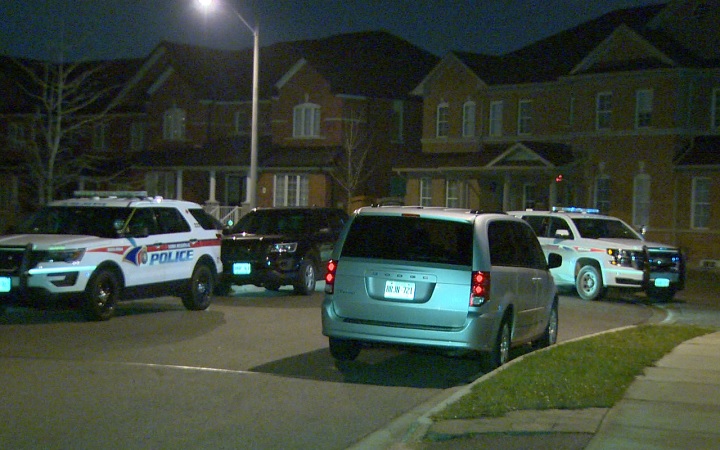 Police investigate a shooting on King William Crescent in Richmond Hill on Nov. 30, 2016.