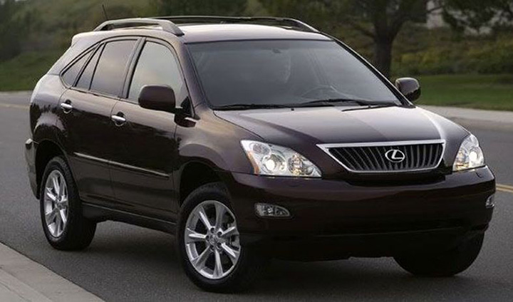 Toronto police said the stolen SUV is similar to the vehicle pictured above.