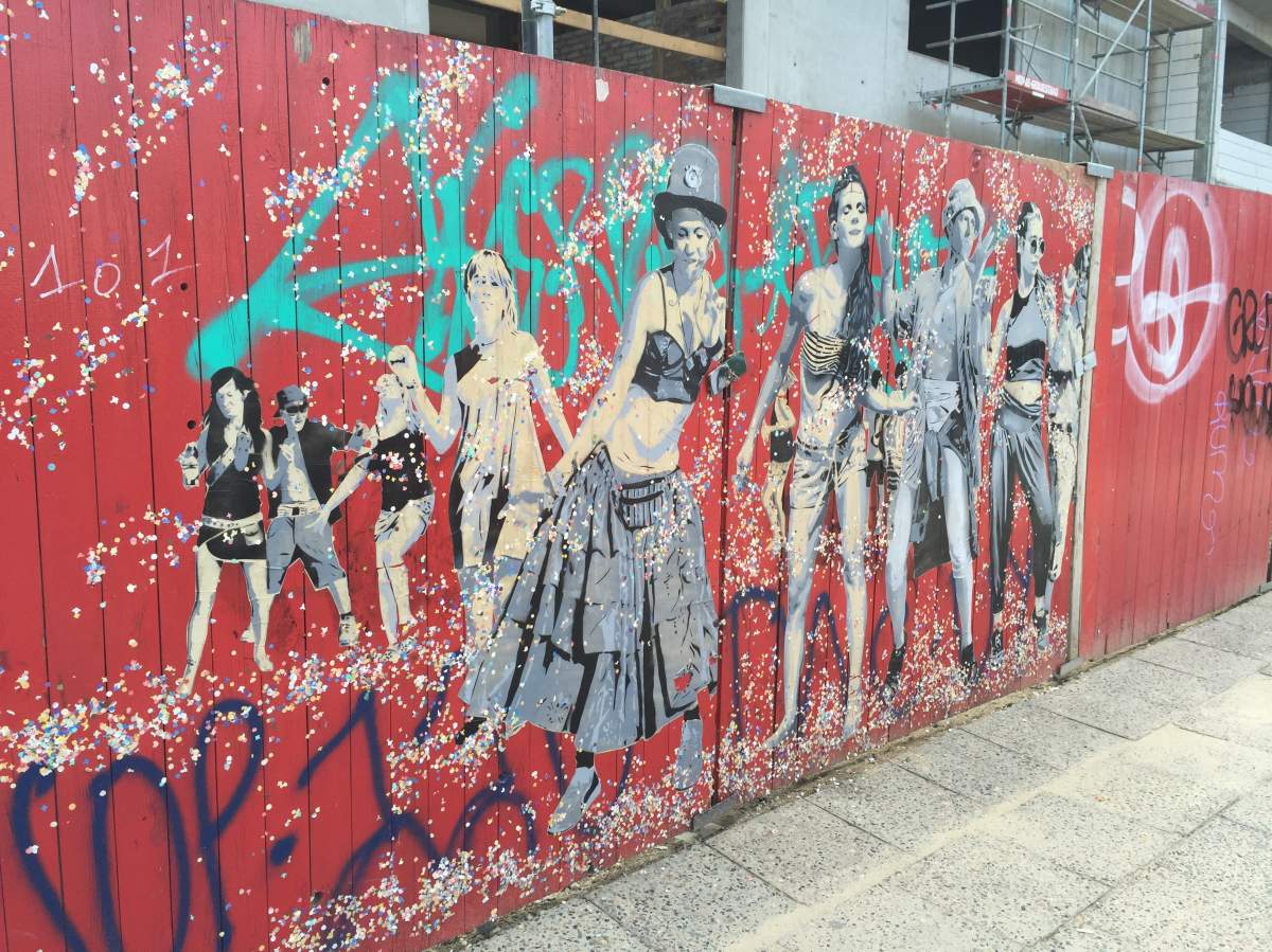 Art as the message: Refugee experience in the digital age on display at Berlin Biennale - image