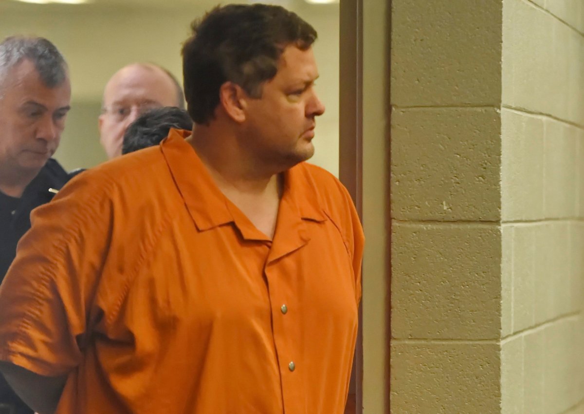 Todd Kohlhepp's enters the courtroom of Judge Jimmy Henson for a bond hearing at the Spartanburg Detention Facility, in Spartanburg, S.C. 