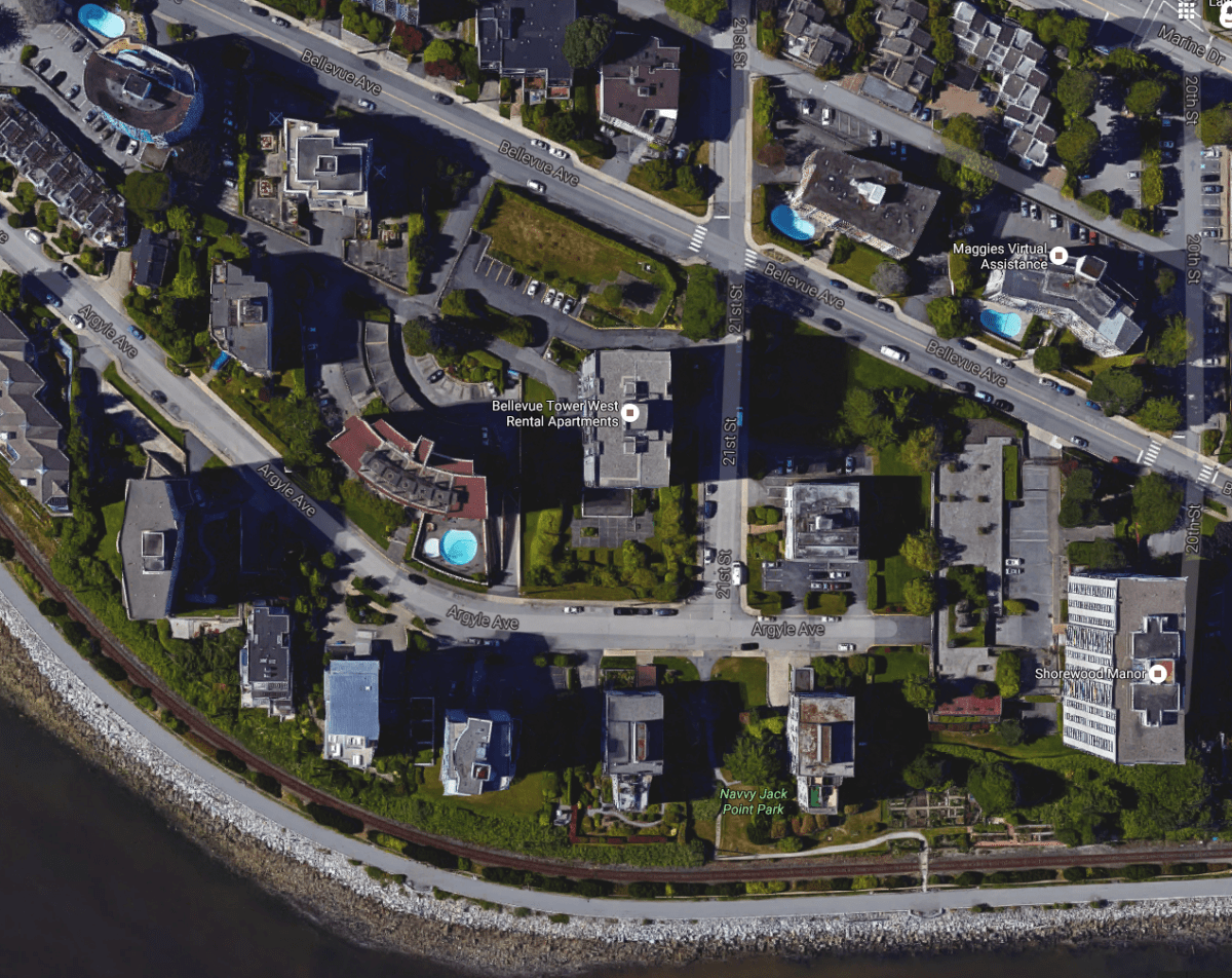 West Vancouver seniors complain about new 3-storey rental building amid housing crisis - image