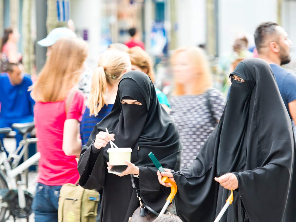 The proposed ban against burkas would follow similar legislations passed in France, Germany, Belgium and Bulgaria. 