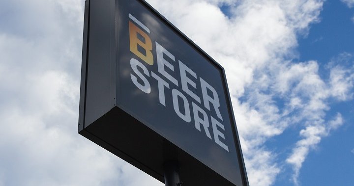 Магазинът за бира е затворен, счита се за „небезопасен“ след пожар в Стратфорд, Онтарио.