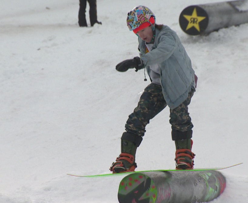 Ski hills opening early in Barrie Toronto Globalnews.ca