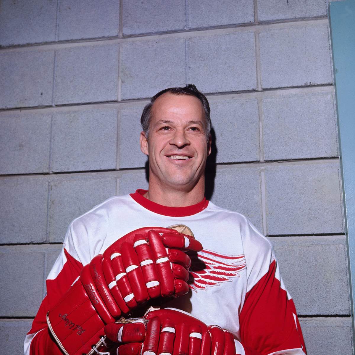 Rare Gordie Howe NFT auction celebrates his legacy - image