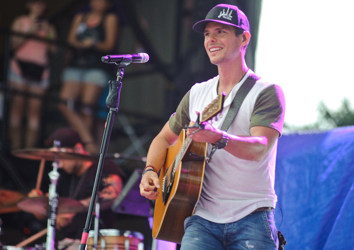 Granger Smith performs on Day 3 of Country Thunder Milwaukee on July 23, 2016 in Twin Lakes, Wisconsin. 