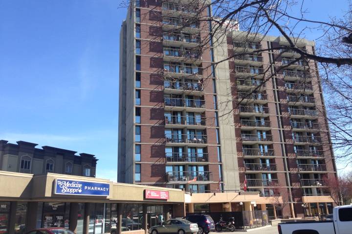 Kiwanis Tower in Kelowna is being bought by a Vancouver family.