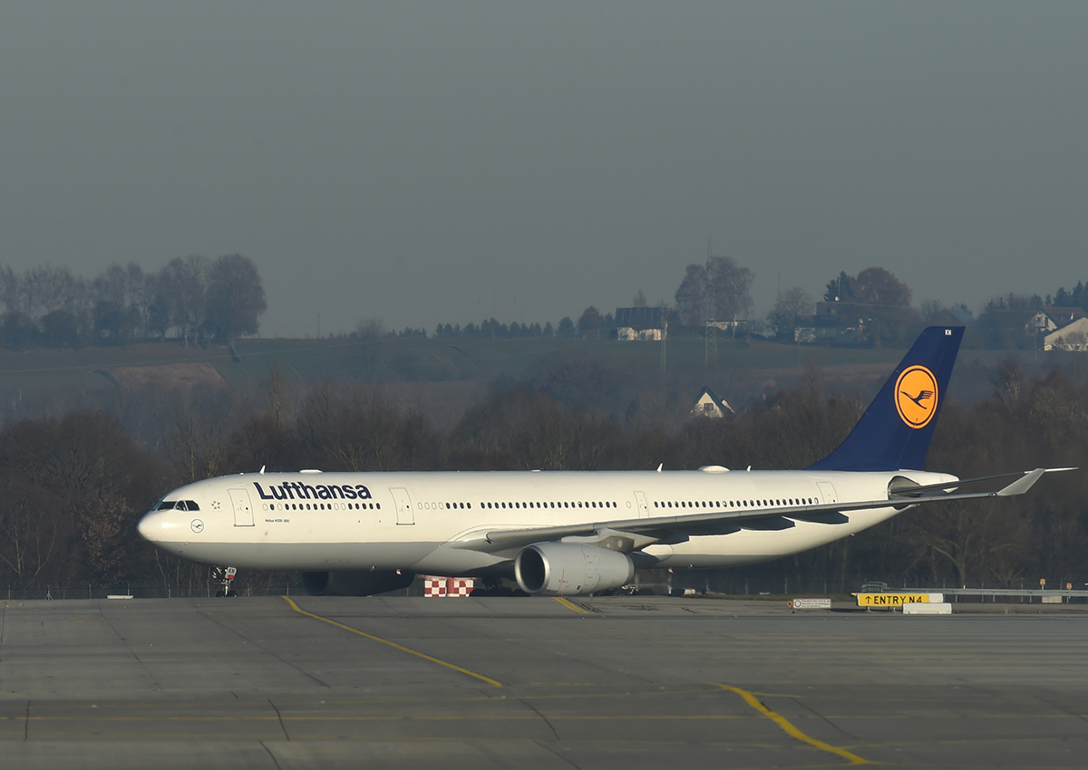  A Lufthansa Airbus A330 rolls after landing at the Lufthansa terminal of the Franz-Josef-Strauss airport in Munich, southern Germany, during a strike of pilots of the German airline Lufthansa on November 29, 2016.