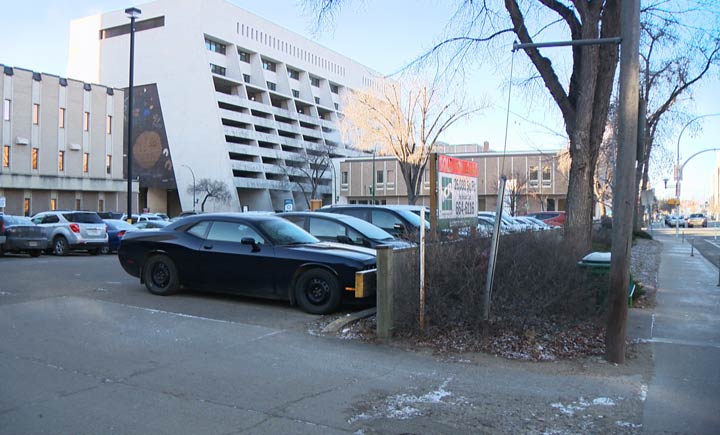 The parking lot between 4th and 5th Avenue along 23rd Street East is up for sale by the City of Saskatoon.