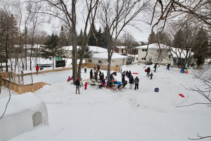 Winnipeg family builds epic backyard ice rink in North Kildonan