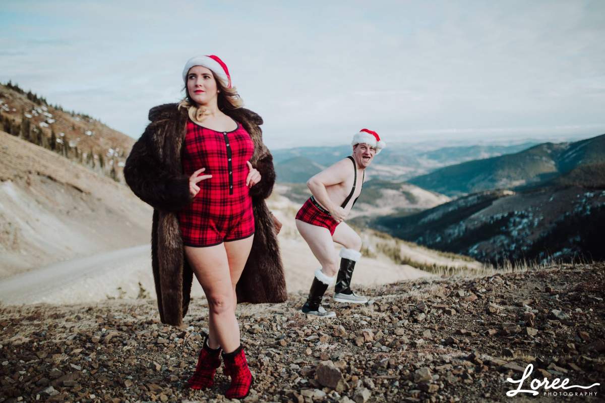 Alberta bachelor meets his match through risqué Christmas cards - image
