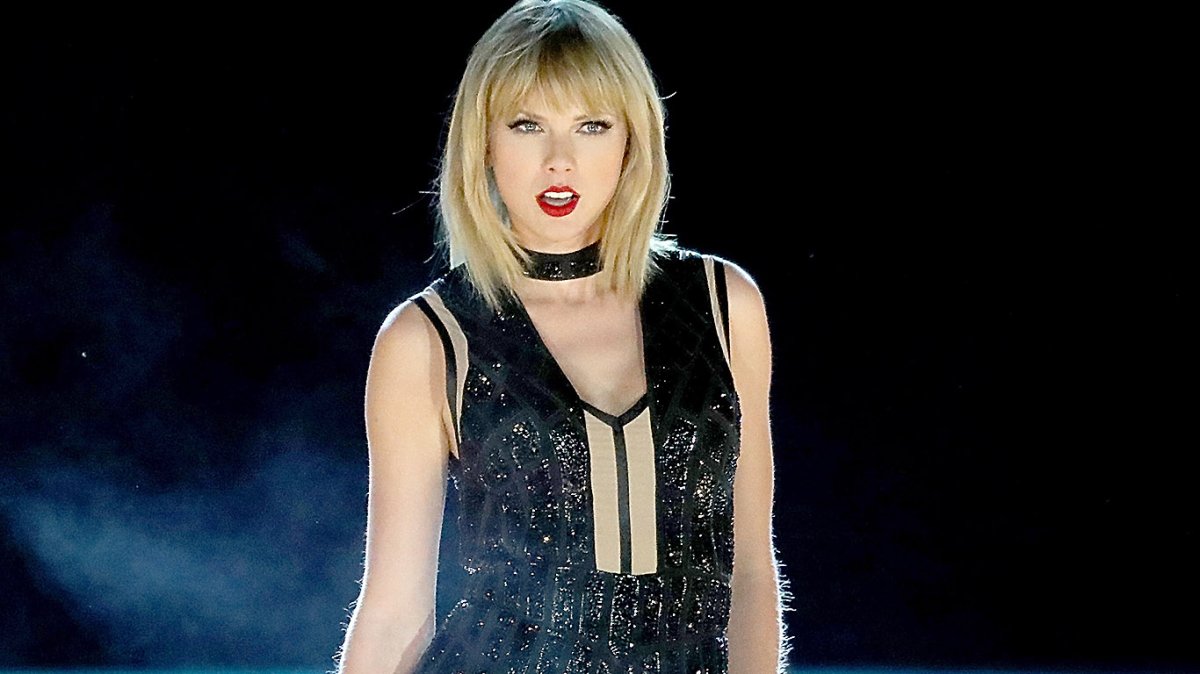 Taylor Swift performs her only full concert of 2016 during the Formula 1 United States Grand Prix on October 22, 2016 in Austin, Texas.