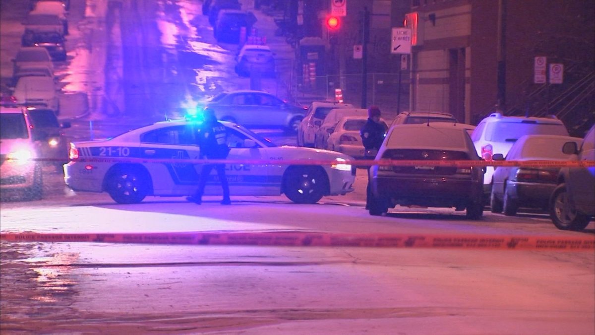 A teenage girl was hit by a vehicle while crossing Saint-Hubert street between Ontario street and de Maisonneuve Boulevard Sunday around 9 p.m., Monday, December 12, 2016.