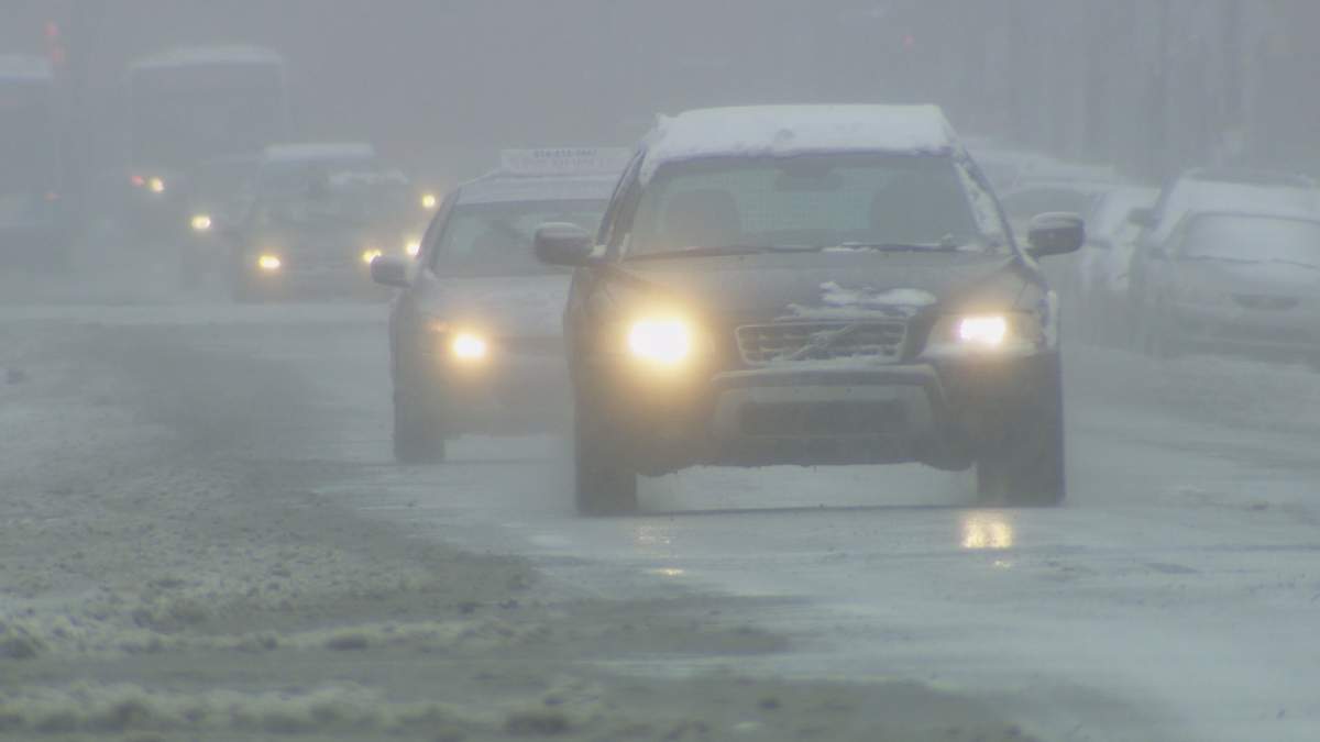 As forecasters call for a heavy snowfall in southwestern Ontario, Environment Canada is warning of rapidly deteriorating road conditions on Thursday night.
